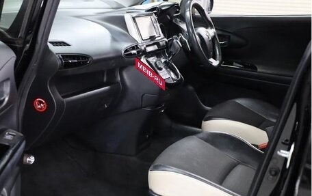 Toyota Wish II, 2013 год, 1 273 000 рублей, 30 фотография