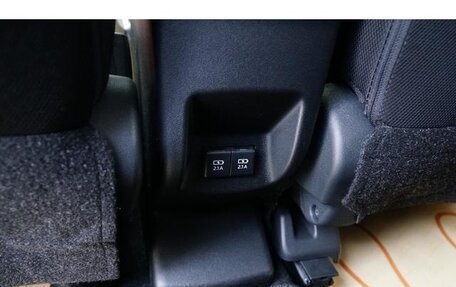 Toyota Raize I, 2022 год, 1 374 000 рублей, 26 фотография