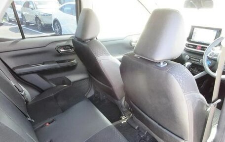 Daihatsu Rocky, 2023 год, 1 406 000 рублей, 37 фотография