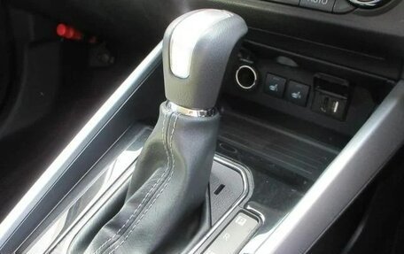 Daihatsu Rocky, 2023 год, 1 406 000 рублей, 38 фотография