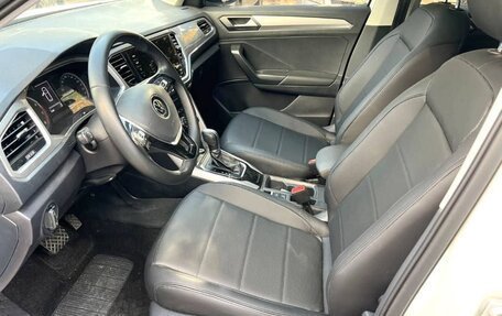 Volkswagen T-Roc I, 2021 год, 1 822 000 рублей, 3 фотография