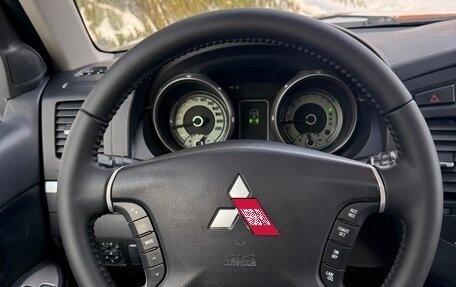 Mitsubishi Pajero IV, 2008 год, 1 350 000 рублей, 16 фотография