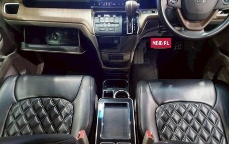 Honda Stepwgn IV, 2017 год, 1 770 000 рублей, 10 фотография