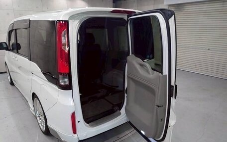 Honda Stepwgn IV, 2017 год, 1 770 000 рублей, 19 фотография