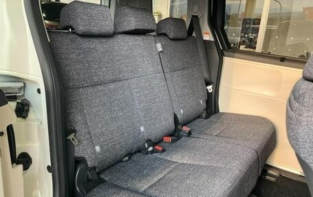 Toyota Sienta, 2022 год, 1 602 000 рублей, 29 фотография