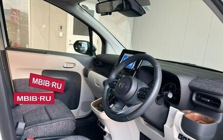 Toyota Sienta, 2022 год, 1 602 000 рублей, 27 фотография