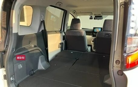 Toyota Sienta, 2022 год, 1 602 000 рублей, 36 фотография