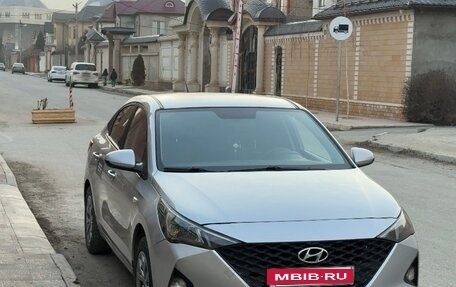 Hyundai Solaris II рестайлинг, 2020 год, 990 000 рублей, 1 фотография