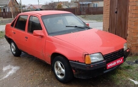 Opel Kadett E рестайлинг, 1986 год, 70 000 рублей, 1 фотография