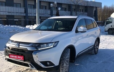 Mitsubishi Outlander III рестайлинг 3, 2020 год, 2 600 000 рублей, 1 фотография