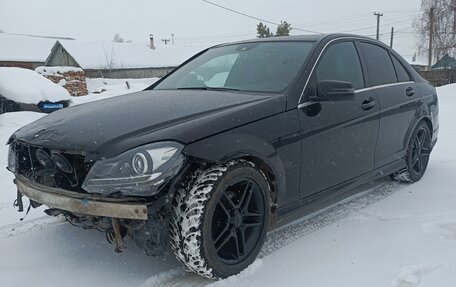 Mercedes-Benz C-Класс, 2013 год, 700 000 рублей, 3 фотография