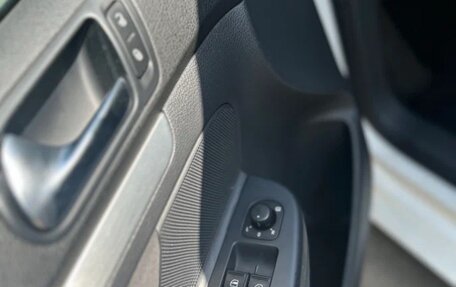 Volkswagen Jetta VI, 2009 год, 609 999 рублей, 15 фотография