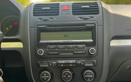 Volkswagen Jetta VI, 2009 год, 609 999 рублей, 11 фотография