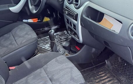 Renault Logan I, 2014 год, 200 000 рублей, 5 фотография