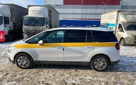 Citroen C4 Picasso II рестайлинг, 2017 год, 800 000 рублей, 8 фотография
