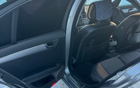 Mercedes-Benz C-Класс, 2010 год, 975 000 рублей, 9 фотография