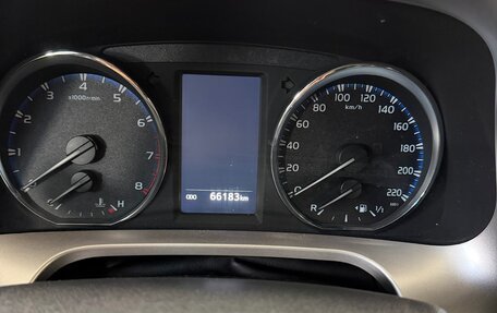 Toyota RAV4, 2017 год, 3 000 000 рублей, 8 фотография