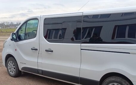 Renault Trafic, 2016 год, 1 990 000 рублей, 6 фотография