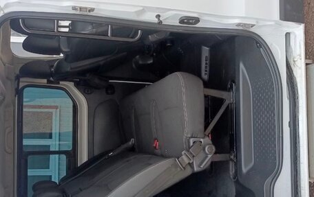 Renault Trafic, 2016 год, 1 990 000 рублей, 9 фотография