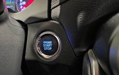 Toyota RAV4, 2020 год, 3 250 000 рублей, 12 фотография