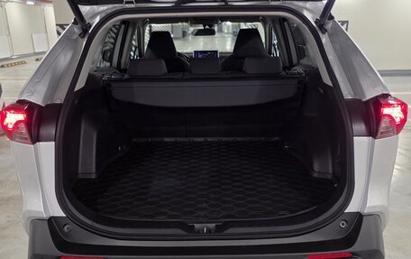 Toyota RAV4, 2020 год, 3 250 000 рублей, 17 фотография