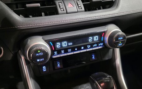 Toyota RAV4, 2020 год, 3 250 000 рублей, 14 фотография