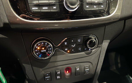 Renault Sandero II рестайлинг, 2018 год, 1 290 000 рублей, 21 фотография