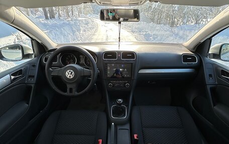 Volkswagen Golf VI, 2011 год, 999 999 рублей, 9 фотография