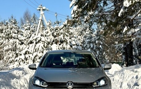 Volkswagen Golf VI, 2011 год, 999 999 рублей, 2 фотография