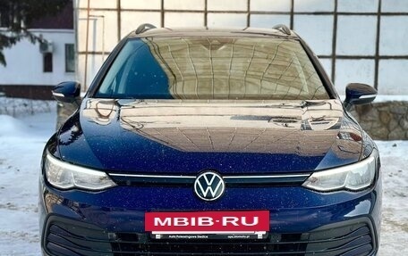 Volkswagen Golf VIII, 2021 год, 1 890 000 рублей, 2 фотография