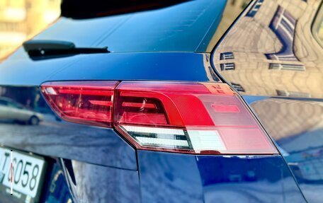 Volkswagen Golf VIII, 2021 год, 1 890 000 рублей, 24 фотография