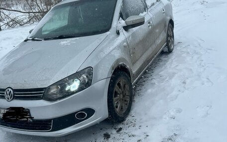 Volkswagen Polo VI (EU Market), 2010 год, 440 000 рублей, 2 фотография
