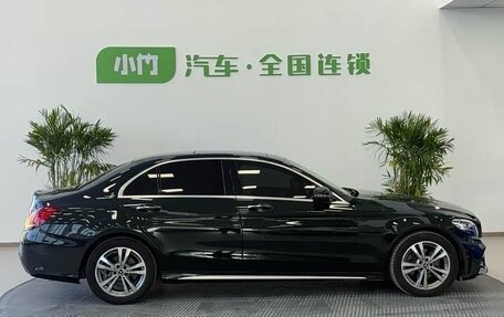 Mercedes-Benz C-Класс, 2021 год, 2 700 000 рублей, 4 фотография