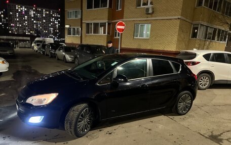 Opel Astra J, 2011 год, 609 999 рублей, 4 фотография