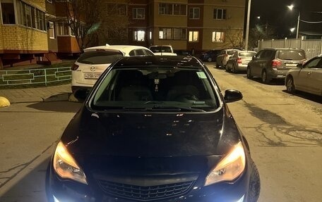 Opel Astra J, 2011 год, 609 999 рублей, 6 фотография