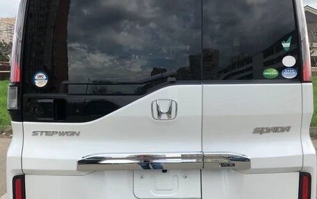 Honda Stepwgn IV, 2019 год, 1 750 000 рублей, 14 фотография