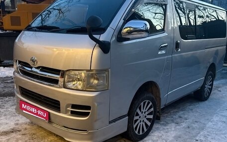 Toyota HiAce H200, 2008 год, 2 300 000 рублей, 3 фотография
