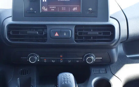 Peugeot Partner, 2024 год, 3 300 000 рублей, 11 фотография