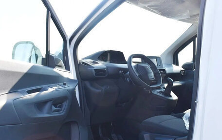 Peugeot Partner, 2024 год, 3 300 000 рублей, 9 фотография