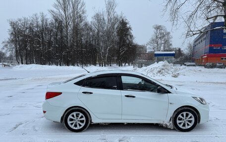 Hyundai Solaris II рестайлинг, 2011 год, 545 000 рублей, 7 фотография