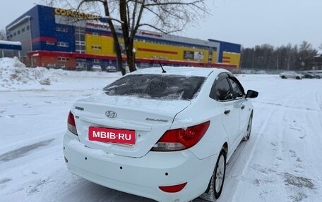 Hyundai Solaris II рестайлинг, 2011 год, 545 000 рублей, 4 фотография