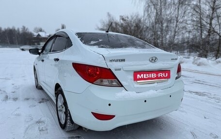 Hyundai Solaris II рестайлинг, 2011 год, 545 000 рублей, 6 фотография