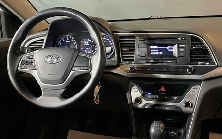 Hyundai Elantra VI рестайлинг, 2017 год, 1 020 000 рублей, 9 фотография