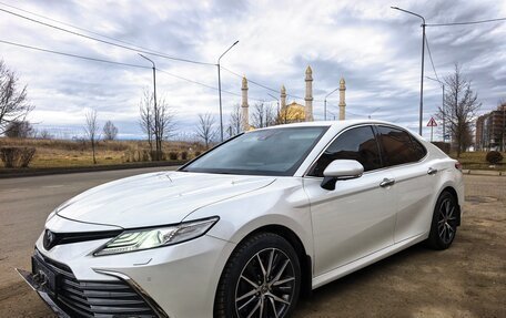 Toyota Camry, 2022 год, 3 500 000 рублей, 1 фотография
