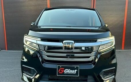 Honda Stepwgn IV, 2017 год, 1 435 000 рублей, 4 фотография