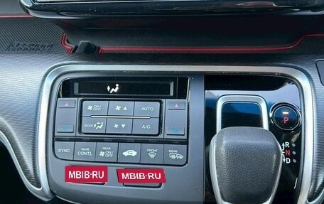 Honda Stepwgn IV, 2017 год, 1 435 000 рублей, 38 фотография