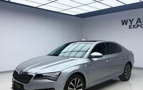Skoda Superb III рестайлинг, 2024 год, 2 780 000 рублей, 1 фотография