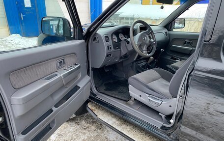 Nissan NP300, 2013 год, 1 400 000 рублей, 10 фотография