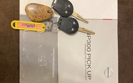 Nissan NP300, 2013 год, 1 400 000 рублей, 27 фотография