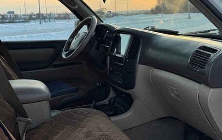 Toyota Land Cruiser 100 рестайлинг 2, 2003 год, 1 450 000 рублей, 6 фотография